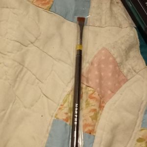 Morphe M432 brush
